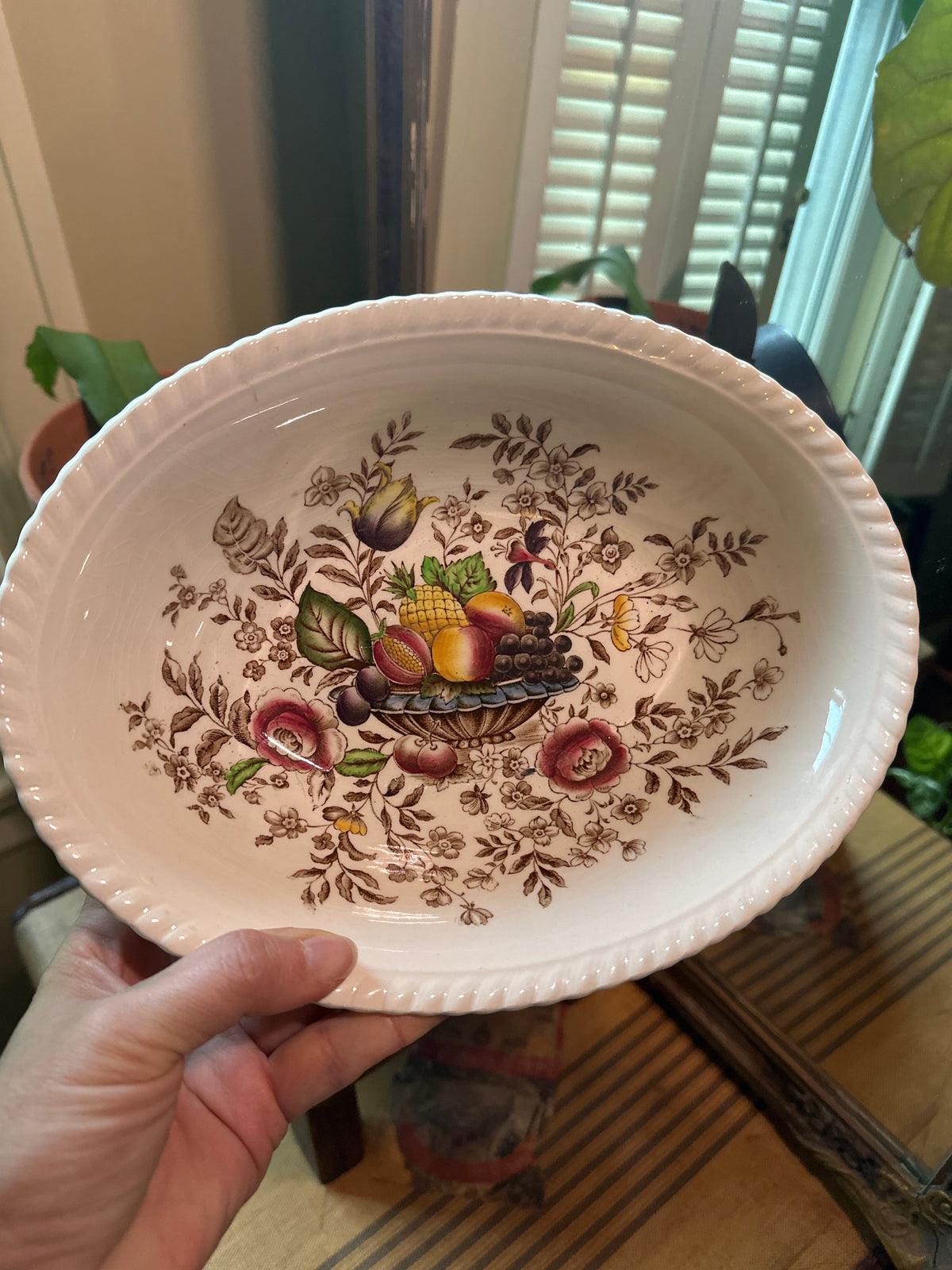 Vintage Johnson Brothers Windsor Ware Pomona Large Oval Vegetable Serving Bowl