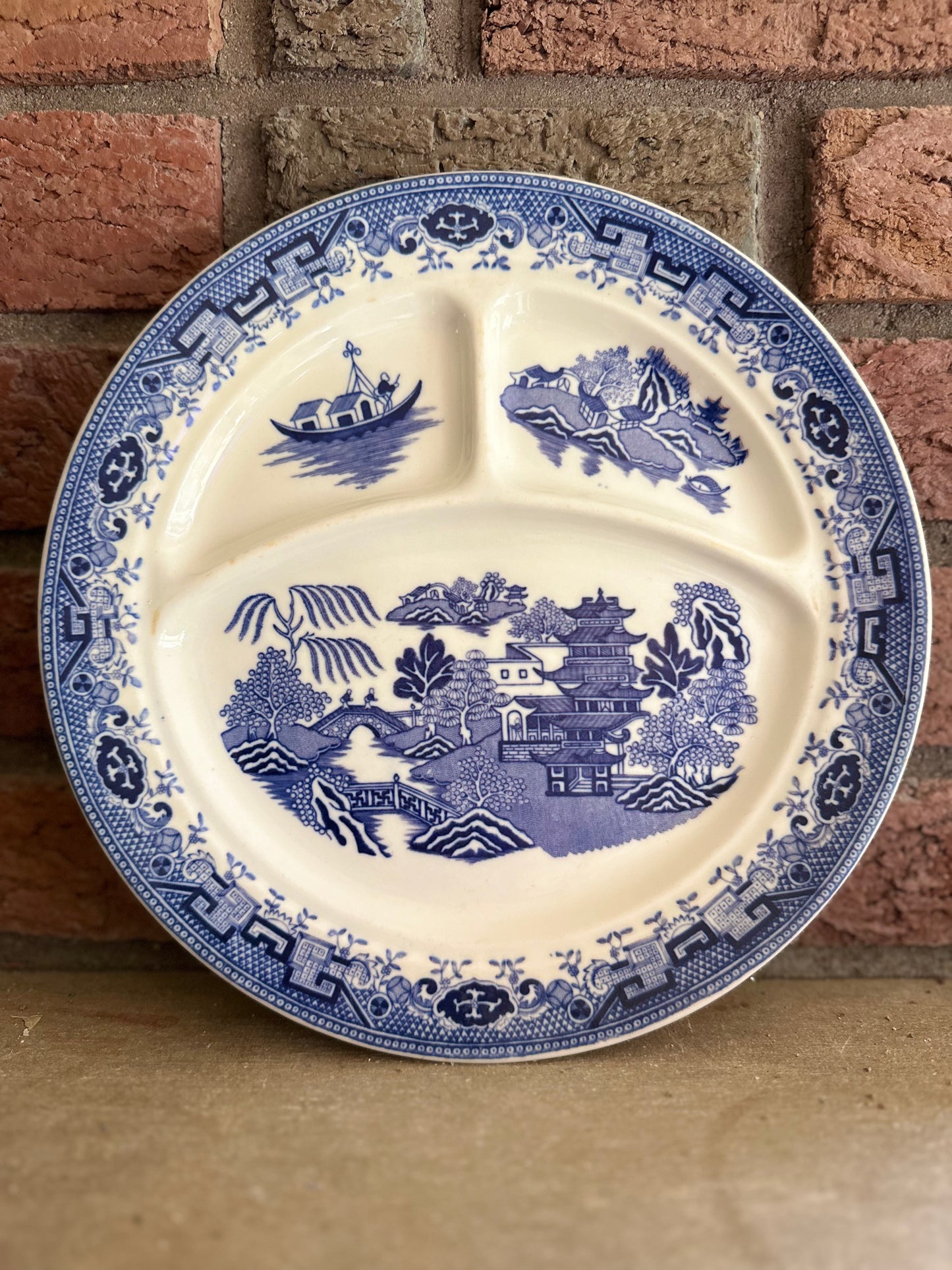 Bailey Walker Grill Plates - Blue Willow
