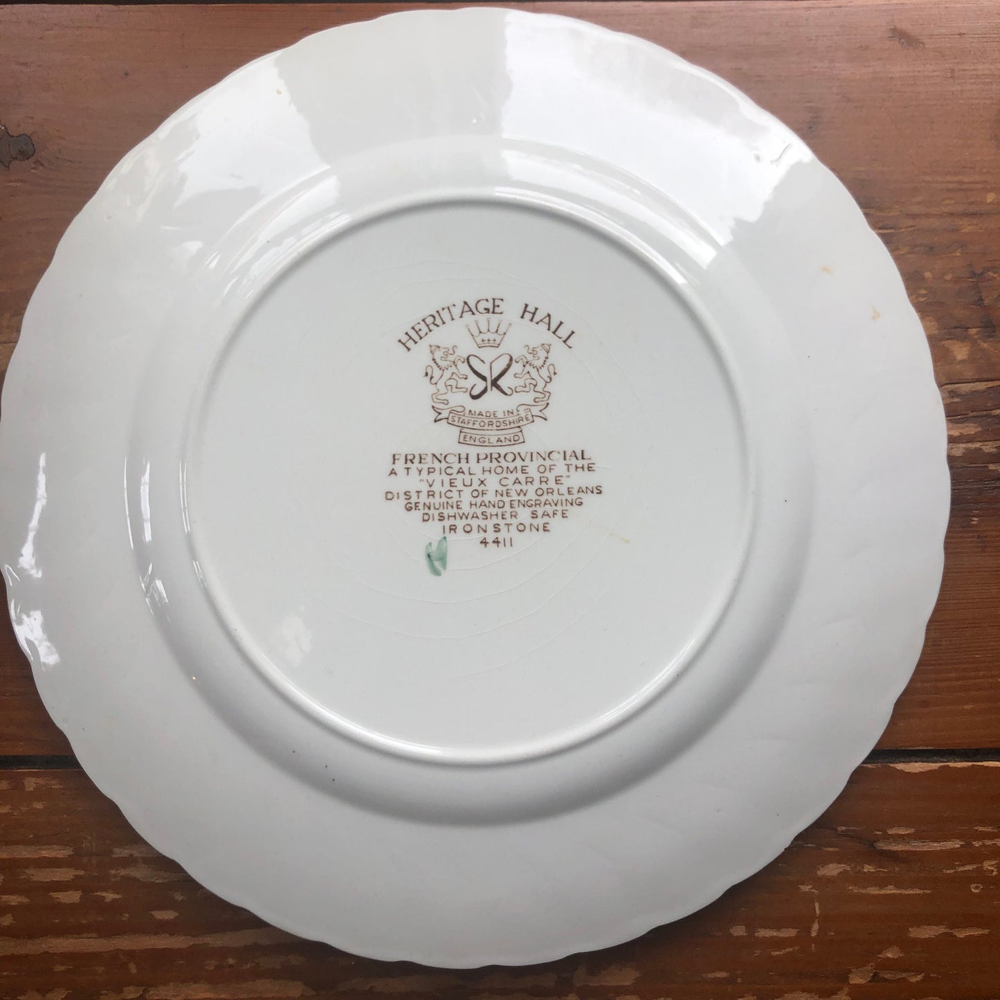 Johnson Brothers Heritage Hall - Salad Plate & Bowl