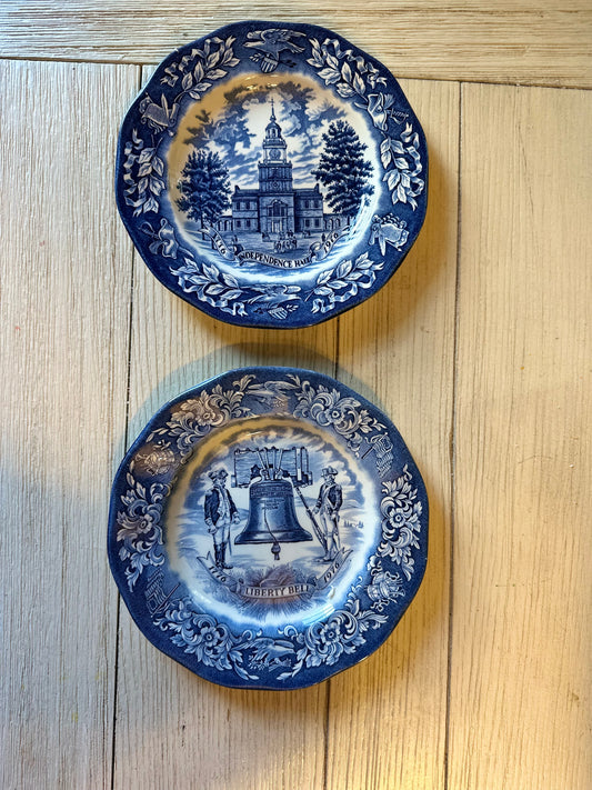 Vintage Wedgwood Commemorative Plates (set of 2)