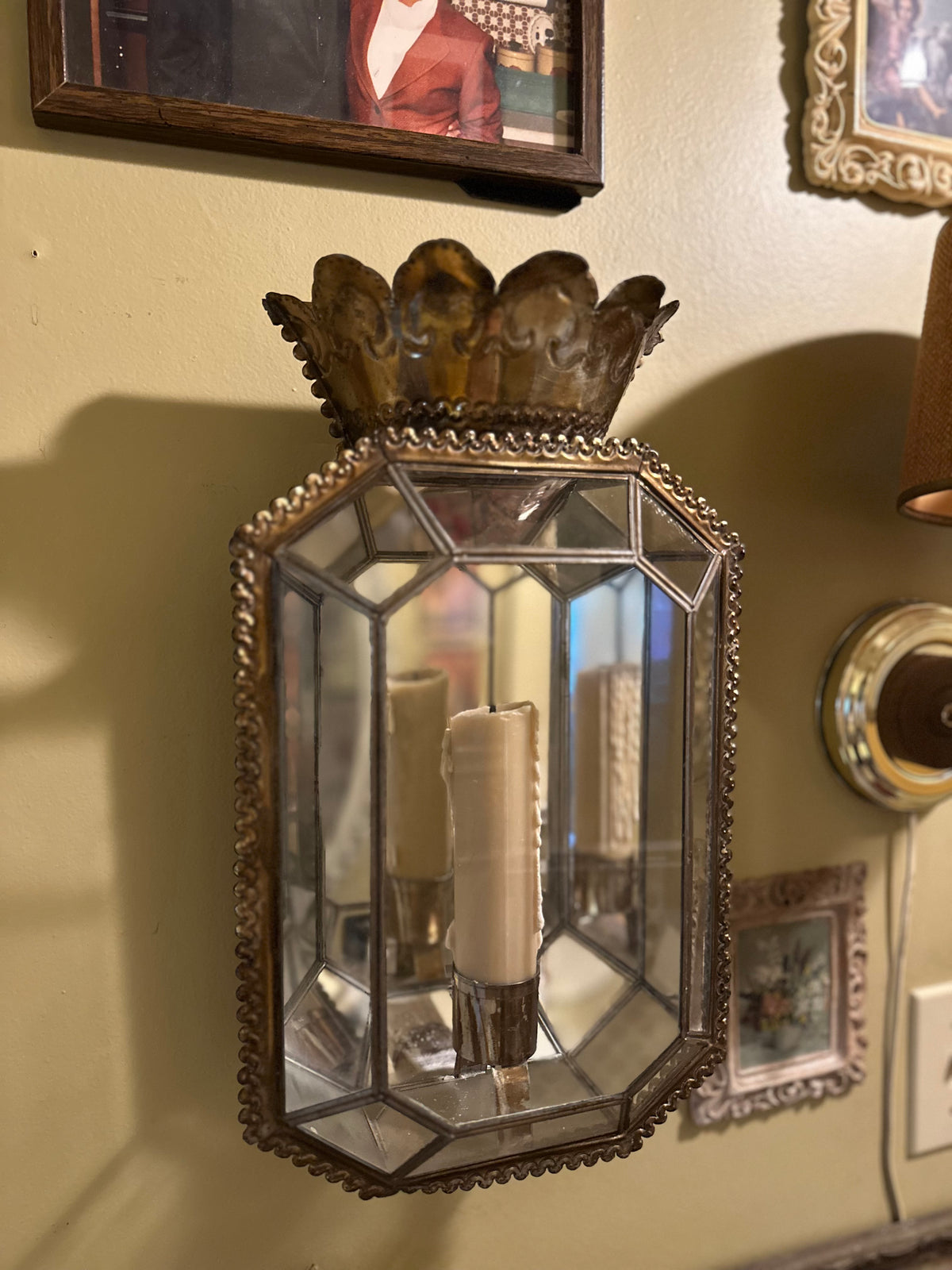 Vintage Continental Style Mirrored Wall Sconce