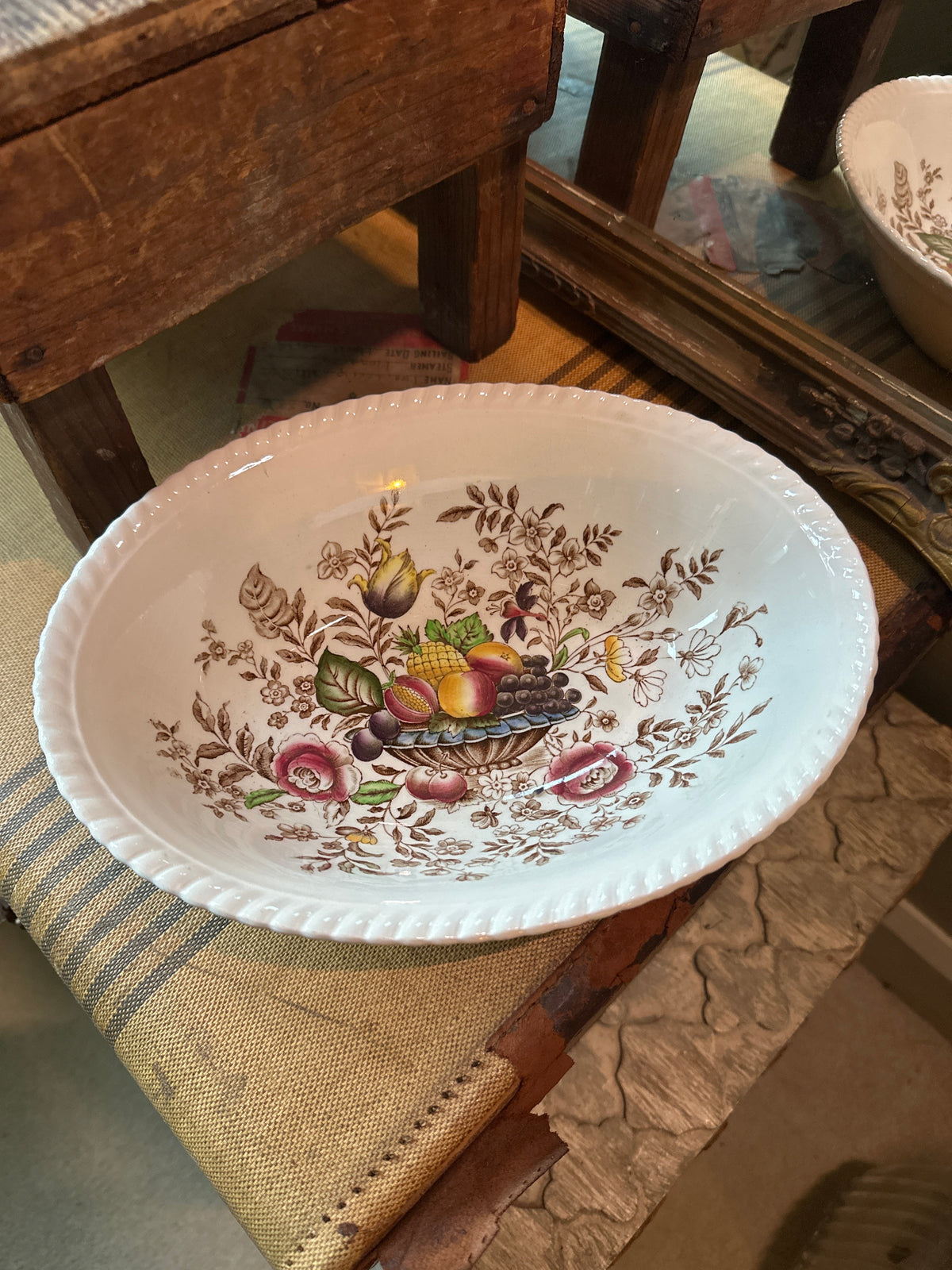 Vintage Johnson Brothers Windsor Ware Pomona Large Oval Vegetable Serving Bowl