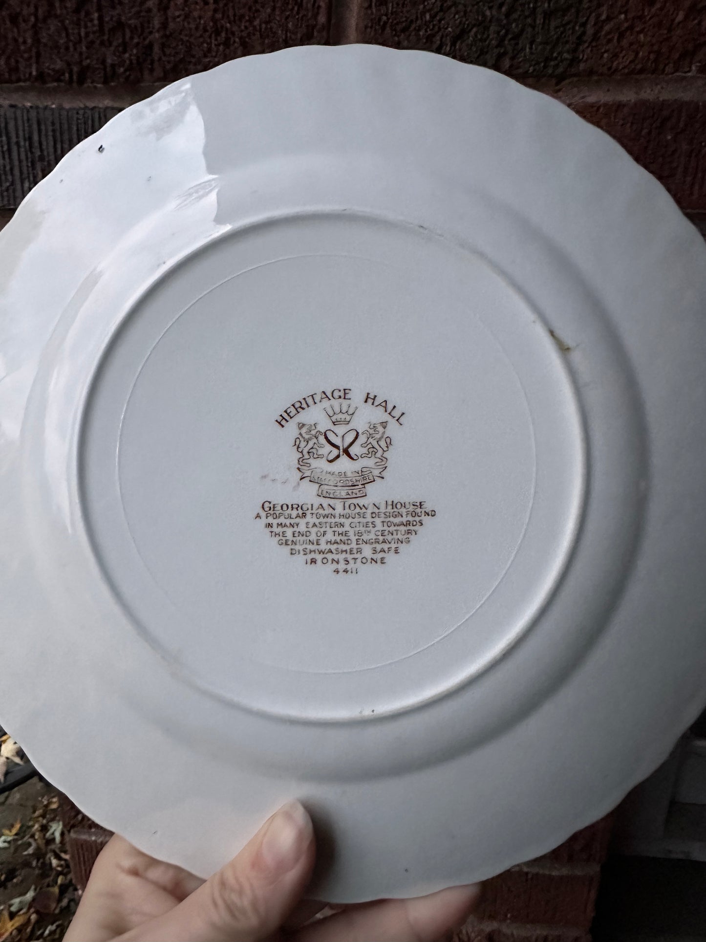 Johnson Brothers Heritage Hall Dinner Plate