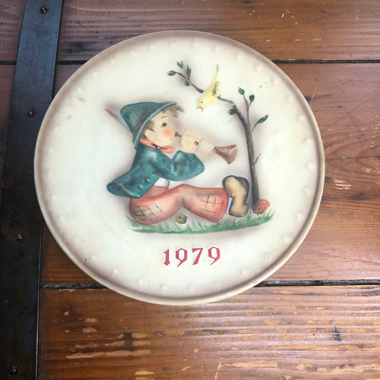 Vintage Hummel Collector Plate